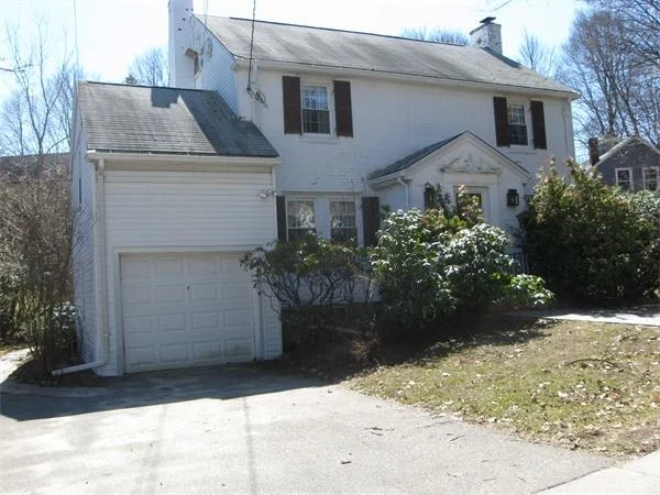 Unit for sale at 17 Glendale Rd, Newton, MA 02459