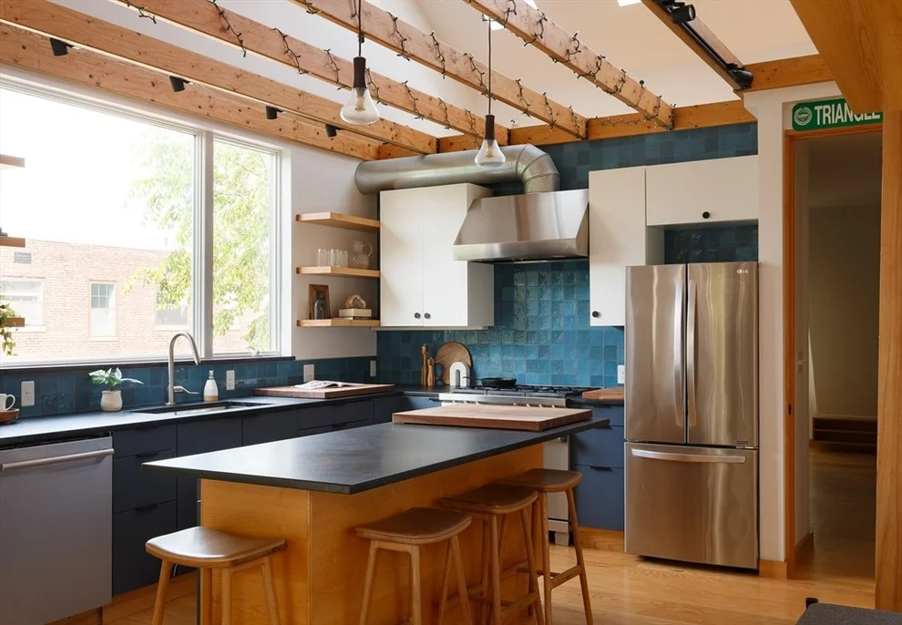 Unit for sale at 20 St. Paul St, Cambridge, MA 02139