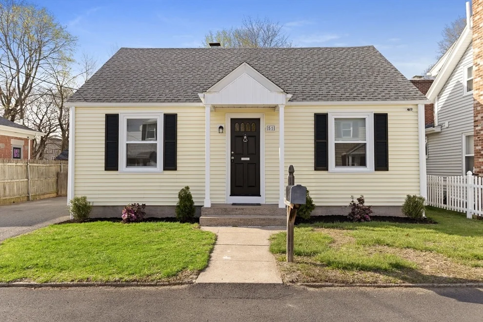 Unit for sale at 51 Hope St, Lincoln, RI 02865