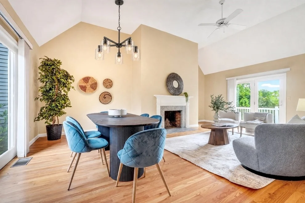 Unit for sale at 35 Mitchell Grant Way, Bedford, MA 01730