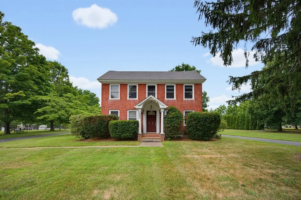 Unit for sale at 284 South St, Northborough, MA 01532