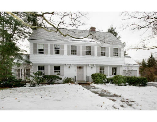 Unit for sale at 166 Walnut Hill Road, Brookline, MA 02467