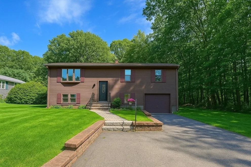 Unit for sale at 612 Dighton Ave, Taunton, MA 02780