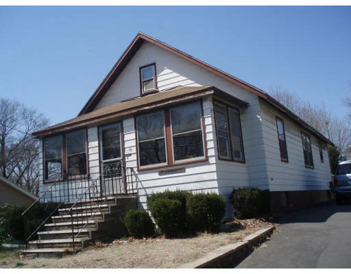 Unit for sale at 39 Edgemont Rd, Braintree, MA 02184