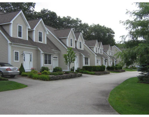 Unit for sale at 725 Boston Post Rd, Sudbury, MA 01776