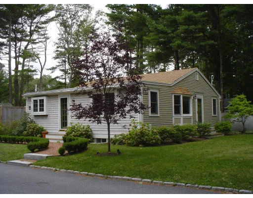 Unit for sale at 16 Mayflower Road, Duxbury, MA 02332