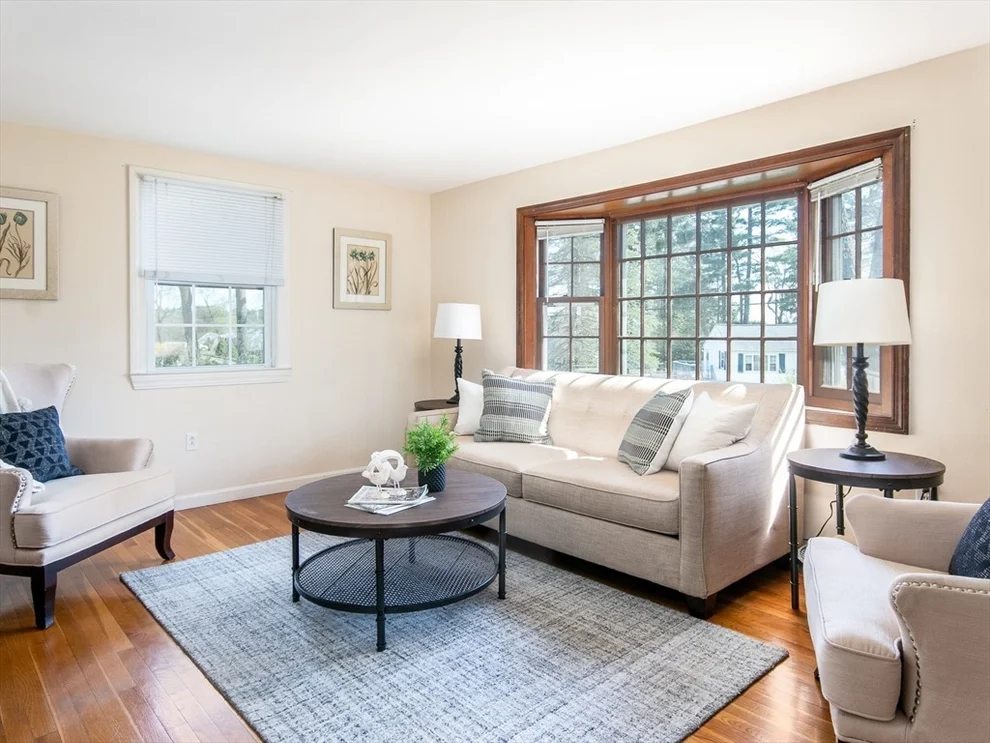 Unit for sale at 32 Norwich Road, Nashua, NH 03062