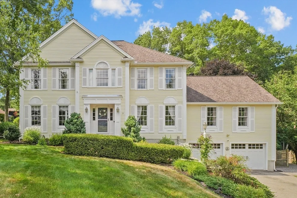 Unit for sale at 3 Abbey Rd, Georgetown, MA 01833