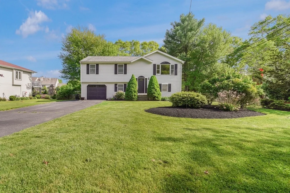 Unit for sale at 998 Wood, Swansea, MA 02777