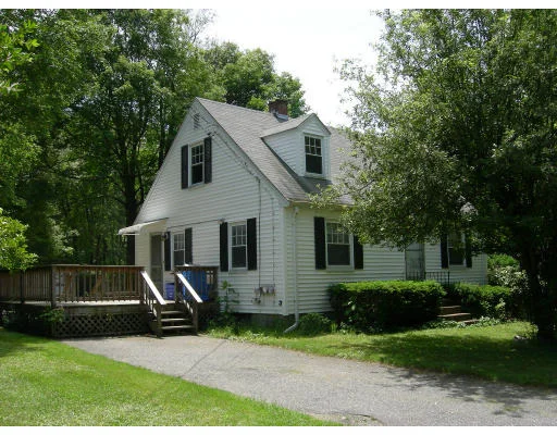 Unit for sale at 7 Macintosh Lane, Ashland, MA 01721