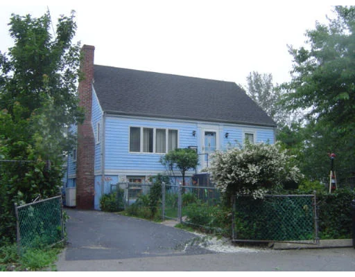 Unit for sale at 29 Bay Ave E, Hull, MA 02045