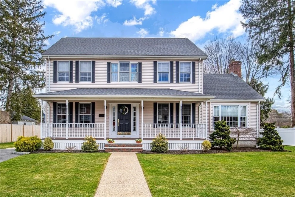 Unit for sale at 11 Elm St, Norwood, MA 02062