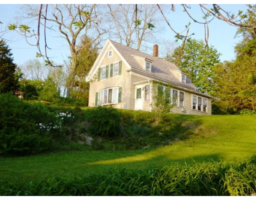 Unit for sale at 963 Washington St, Gloucester, MA 01930