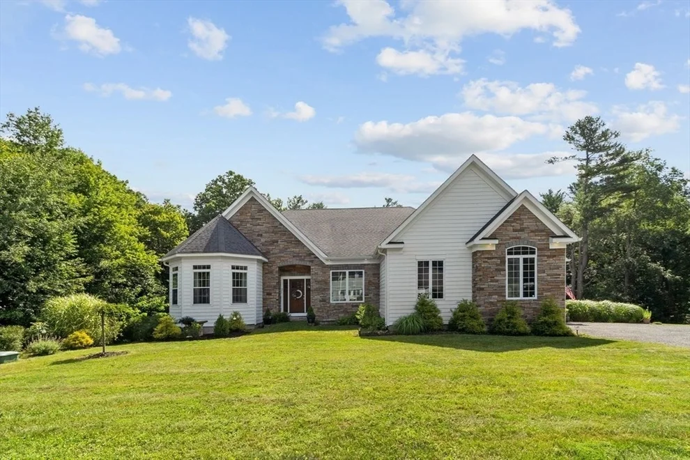 Unit for sale at 21 Sherwood Dr, Spencer, MA 01562