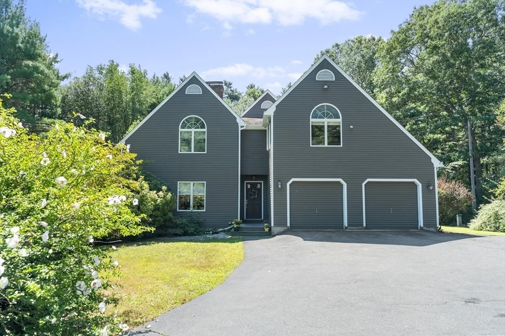 Unit for sale at 39 Stuart Rd, Rochester, MA 02770