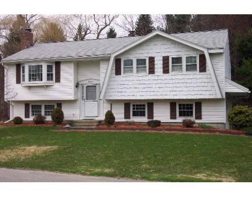 Unit for sale at 18 Olde Berry Road, Andover, MA 01810