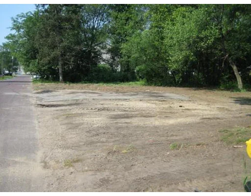Unit for sale at 26 Canterbury Dr, Reading, MA 01867