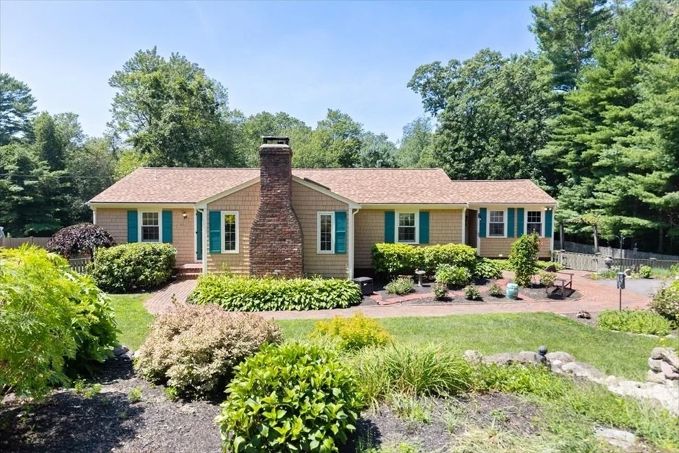 Unit for sale at 249 Church Street, Marshfield, MA 02050