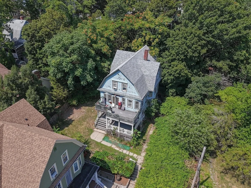 Unit for sale at 8 Cliffside Ter, Malden, MA 02148