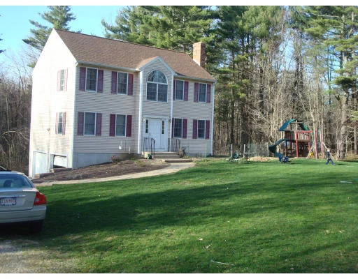 Unit for sale at 11 G H Wilson Rd, Spencer, MA 01562