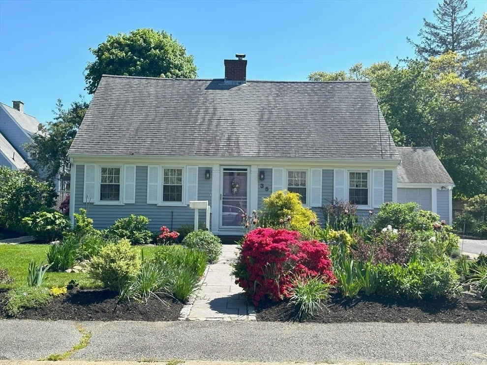 Unit for sale at 35 Walnut St, Barnstable, MA 02601