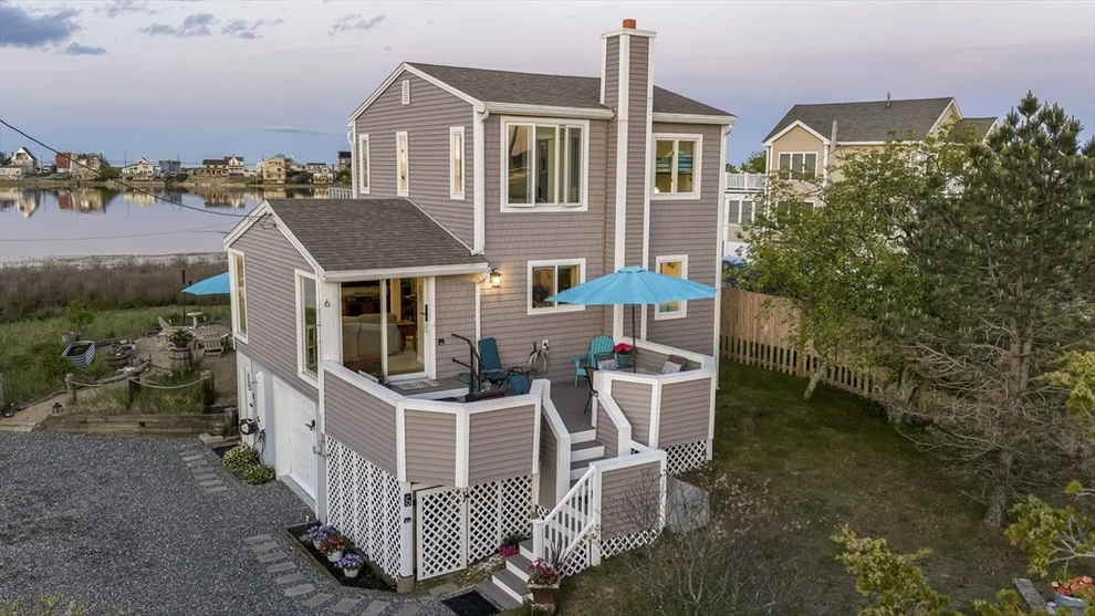 Unit for sale at 6 Ivy Lane, Newbury, MA 01951