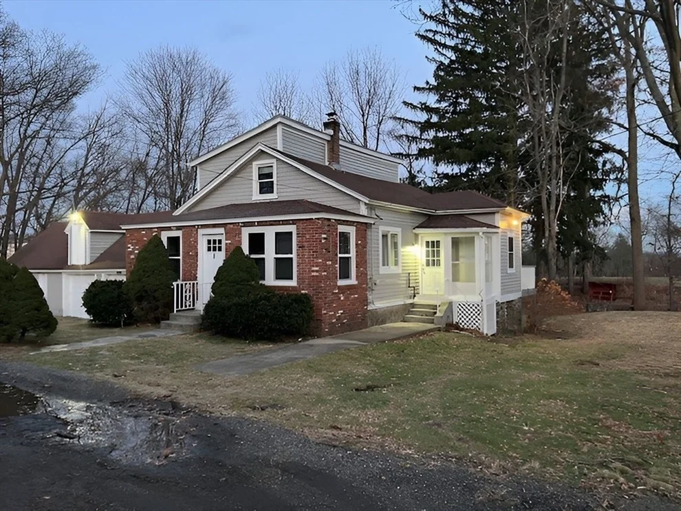 Unit for sale at 8 Rural St, Worcester, MA 01604