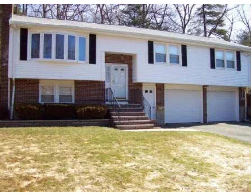 Unit for sale at 16 Berkshire Road, Peabody, MA 01960