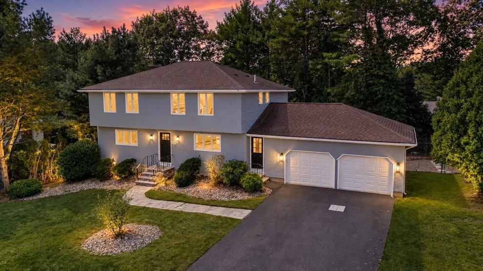 Unit for sale at 151 Rockland Dr, Brockton, MA 02301