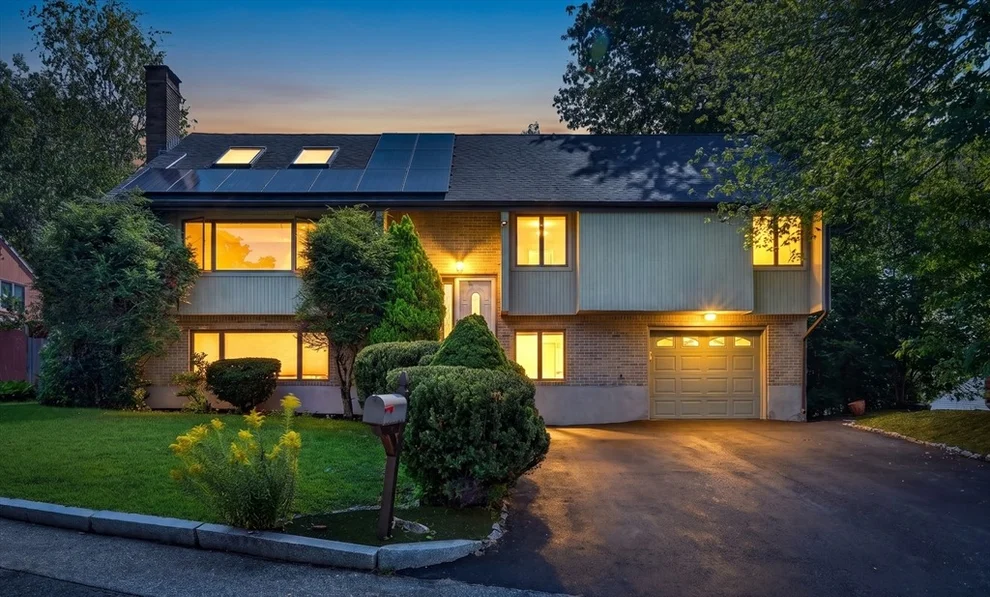 Unit for sale at 3 Macone Cir, Stoneham, MA 02180