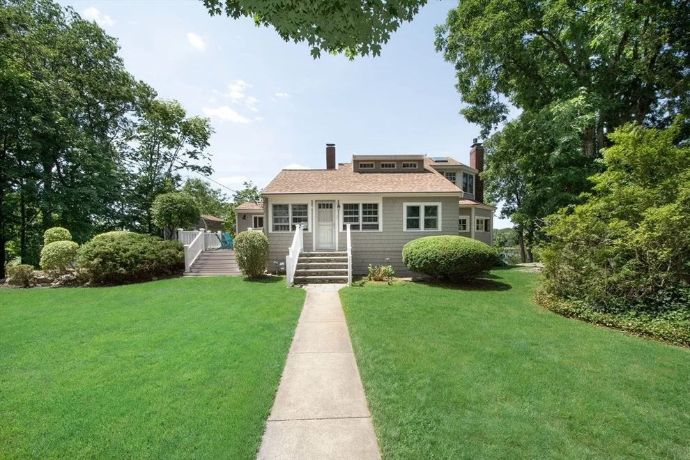 Unit for sale at 36 Bonnie Brier Circle, Hingham, MA 02043