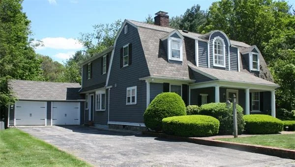 Unit for sale at 924 Brush Hill Rd, Milton, MA 02186