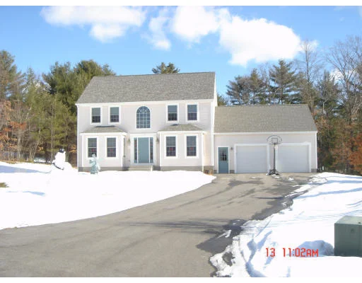 Unit for sale at 4 Grasshopper Lane, Oxford, MA 01540