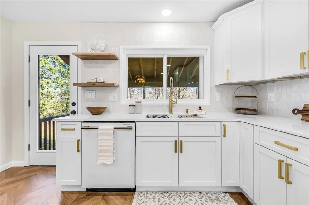Unit for sale at 622 Prospect St, East Longmeadow, MA 01028