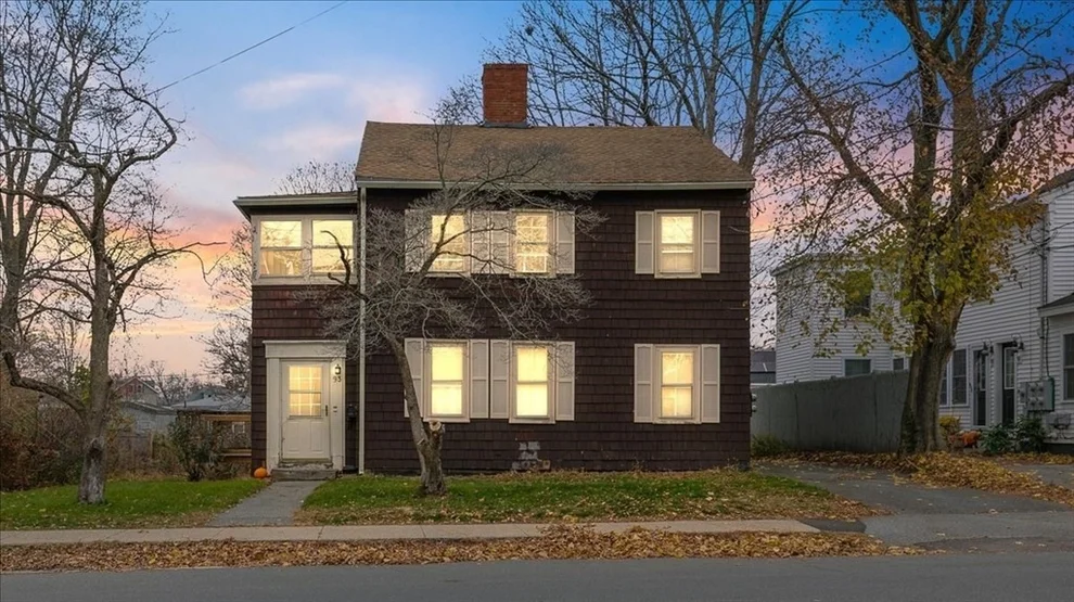 Unit for sale at 93 Friend St., Amesbury, MA 01913