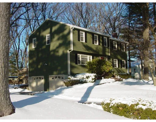 Unit for sale at 8 Donny Dr., Franklin, MA 02038