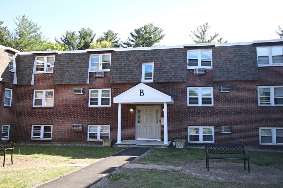 Unit for sale at 870 Haverhill St, Rowley, MA 01969