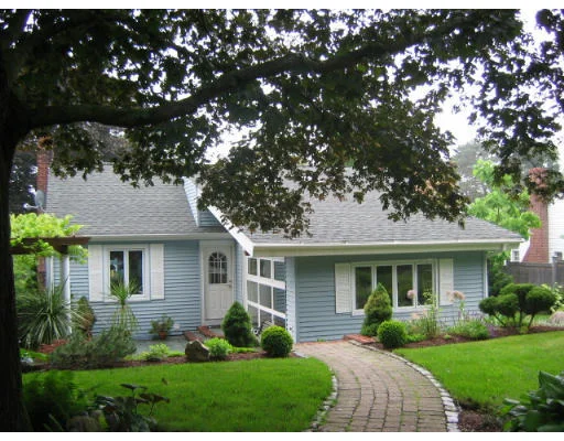 Unit for sale at 116 Liberty St, Braintree, MA 02184