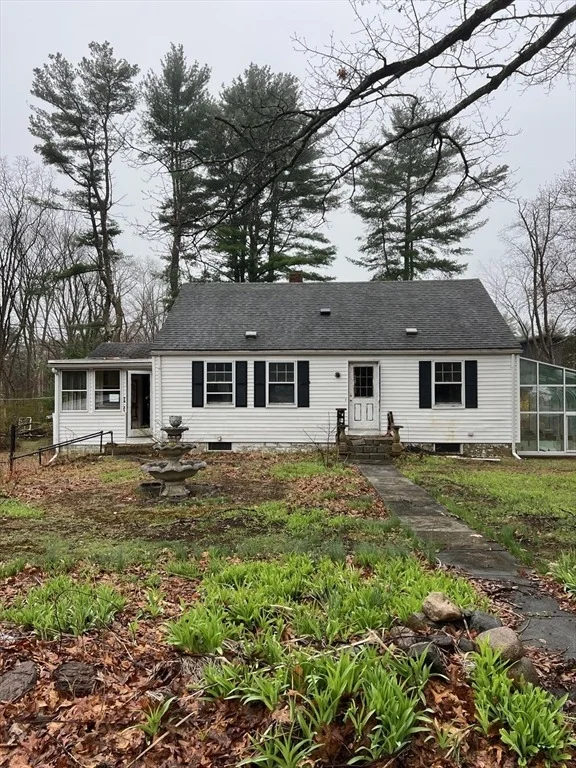 Unit for sale at 139 Eastern Ave, Essex, MA 01929