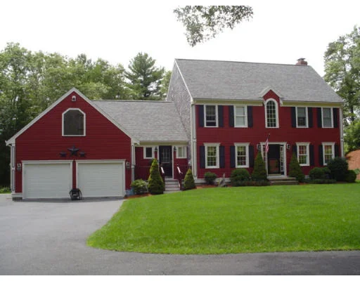 Unit for sale at 6 Ice House Road, Plymouth, MA 02360