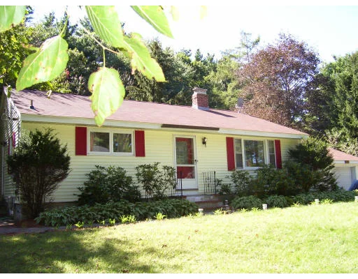 Unit for sale at 195 South Rd, Bedford, MA 01730