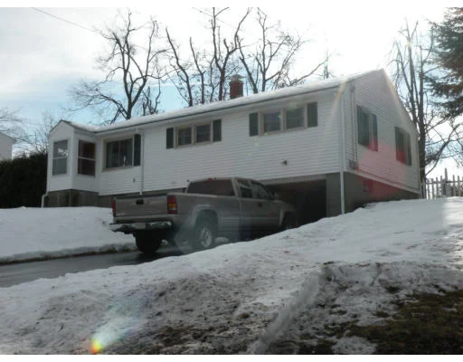 Unit for sale at 9 Tyson Rd, Worcester, MA 01606