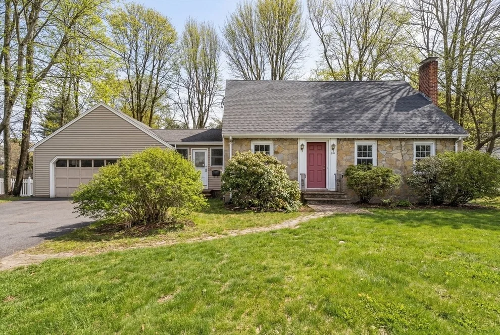 Unit for sale at 630 Pleasant St, Canton, MA 02021