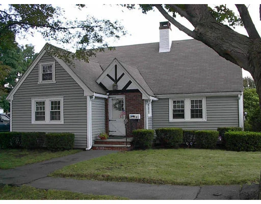Unit for sale at 5 Fielder Road, Beverly, MA 01915