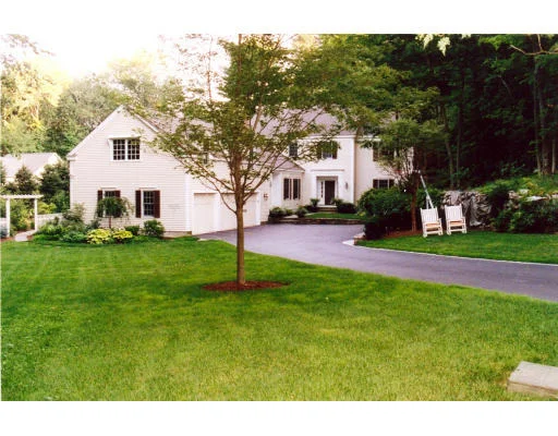 Unit for sale at 10 Prescott Lane, Weston, MA 02493