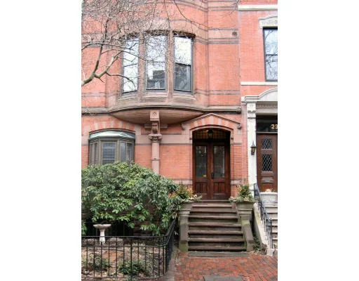 Unit for sale at 228 Marlborough St, Boston, MA 02116