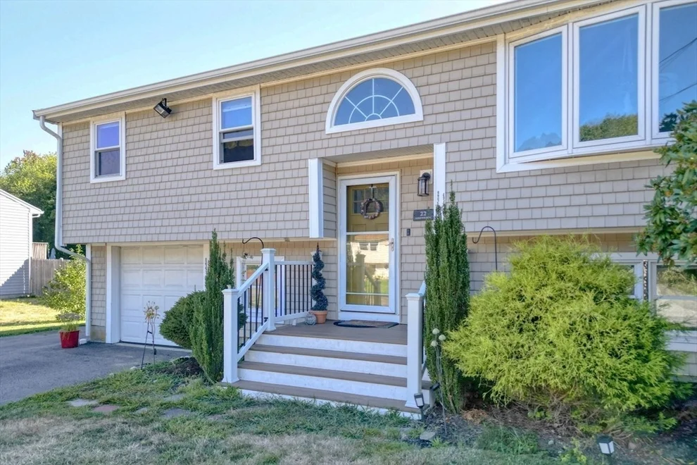 Unit for sale at 22 Marshview Dr, Marshfield, MA 02050