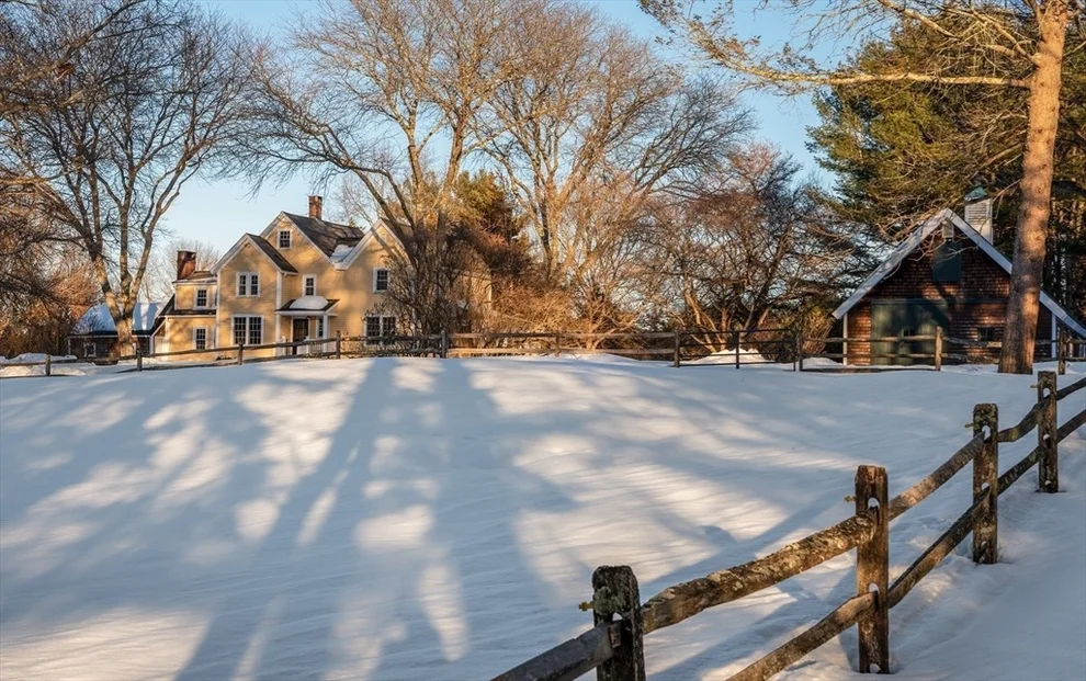 Unit for sale at 38 Candlewood Rd, Ipswich, MA 01938
