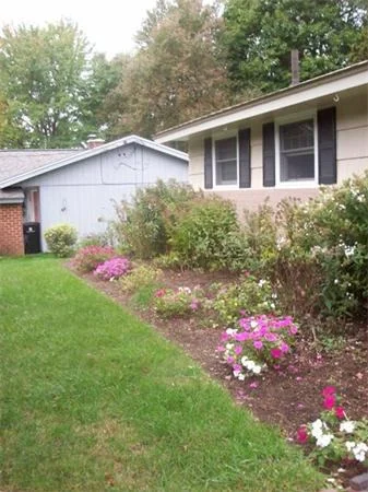 Unit for sale at 18 Brownlea Rd, Framingham, MA 01701
