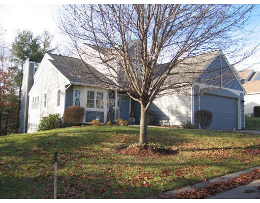 Unit for sale at 150 Cannon Forge Dr, Foxboro, MA 02035